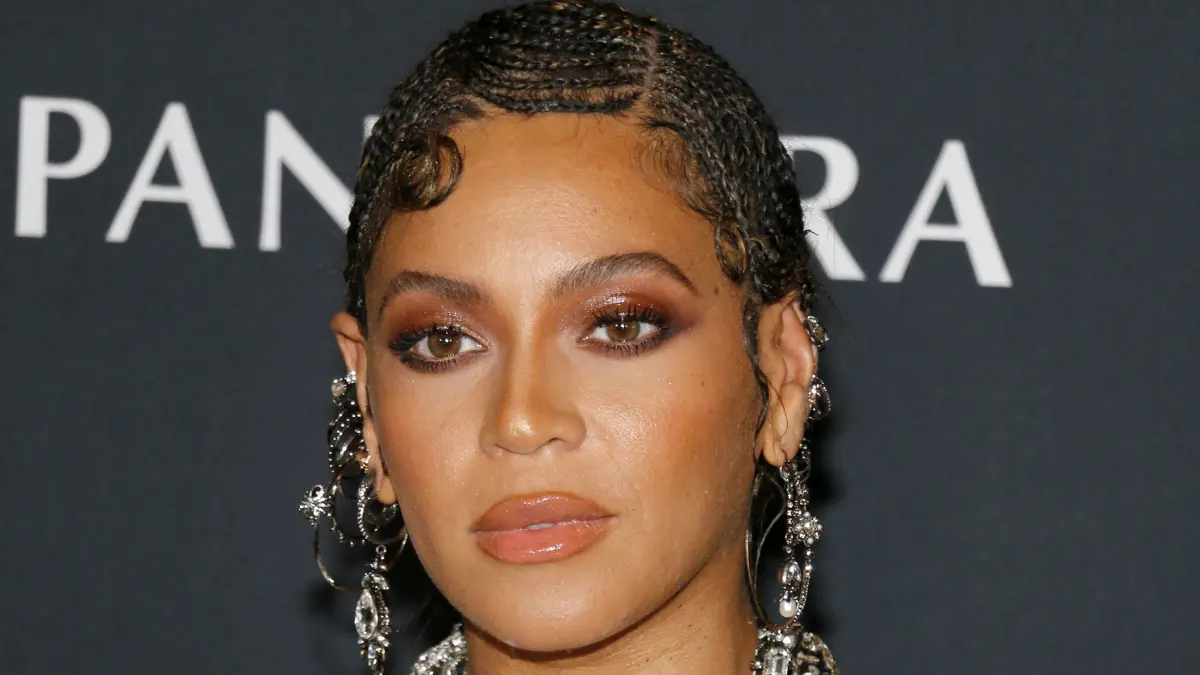 Beyoncé & Balmain's Collaboration Is A Hidden Match For Energy ...